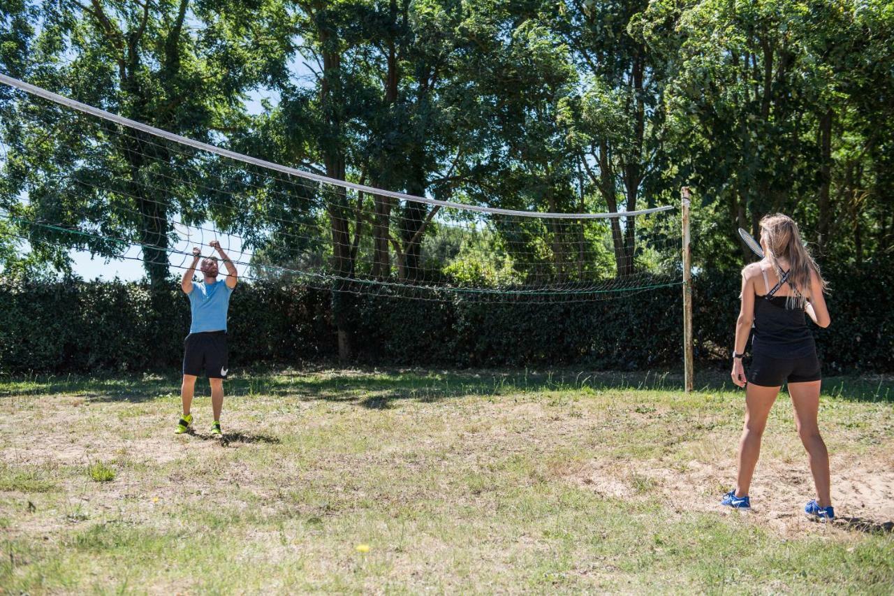 Camping Les Grenettes Sainte-Marie-de-Ré Екстериор снимка